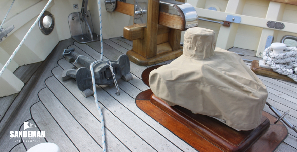 19Anchornwindlass.jpg