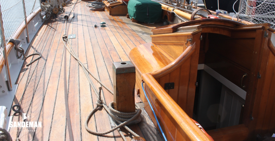 11 Port sidedeck