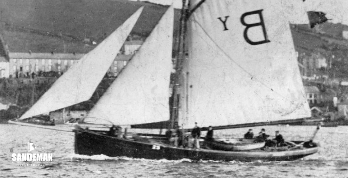 55 Historic abeam