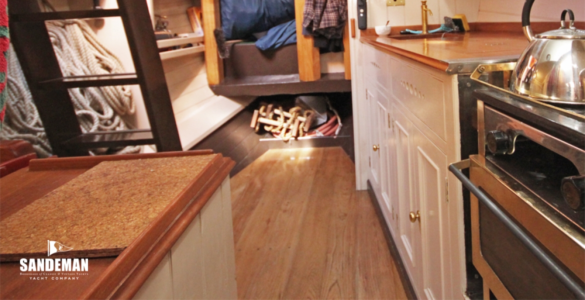45 Galley to forepeak