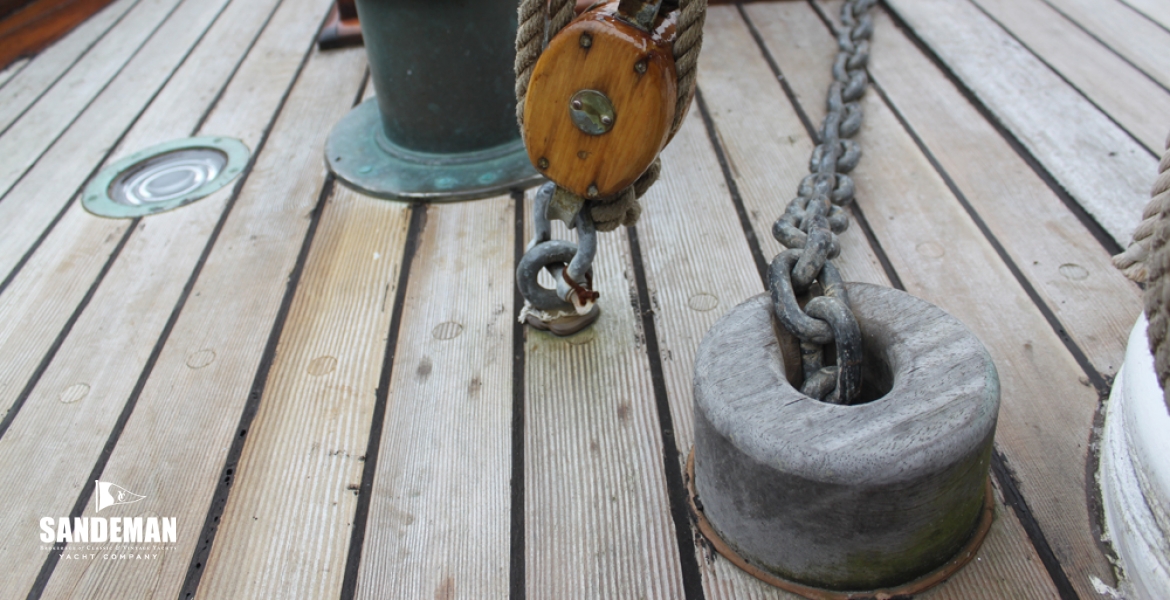 18Deckdetail.jpg