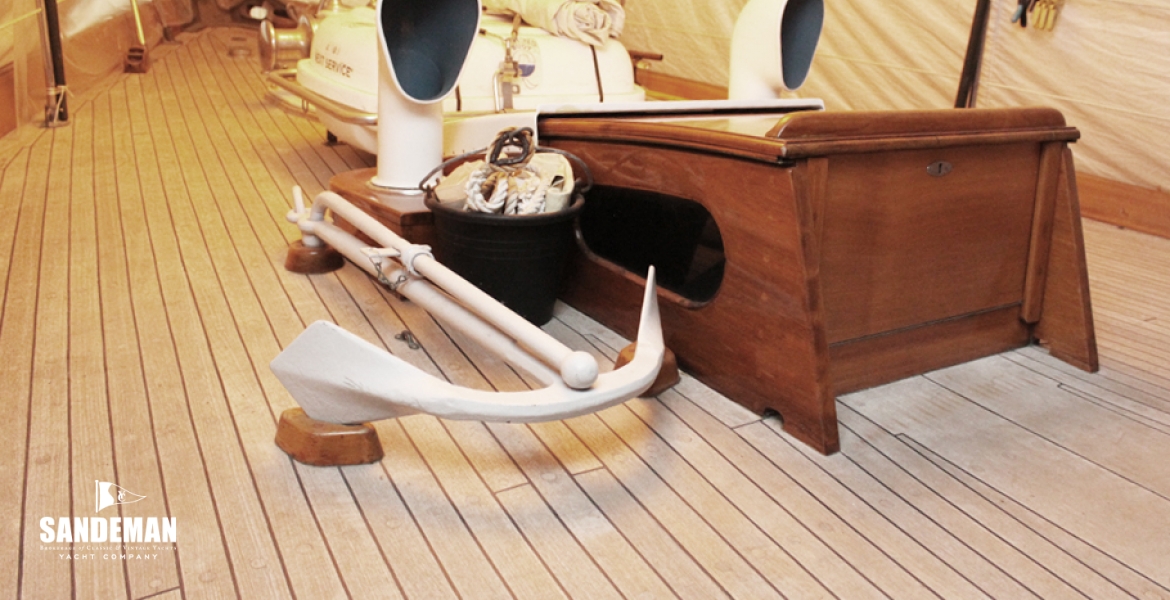11Sidedeckportfwd.jpg