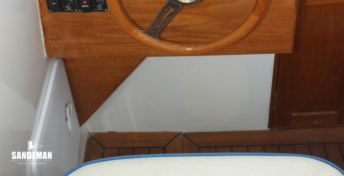 24Helmdetail.jpg