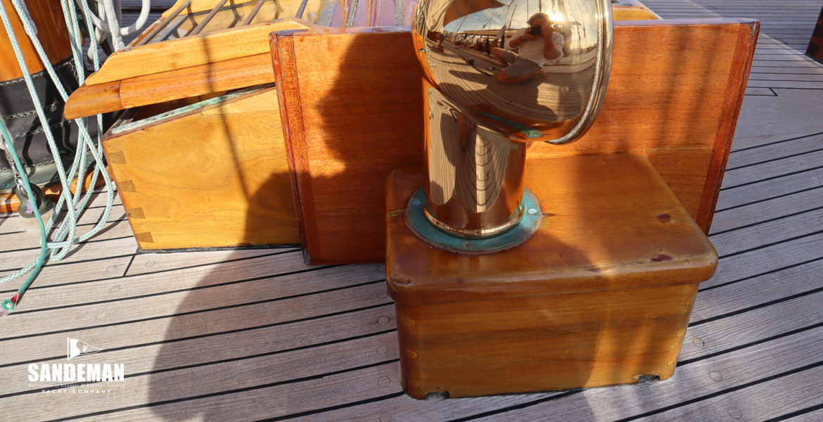 Galley skylight details