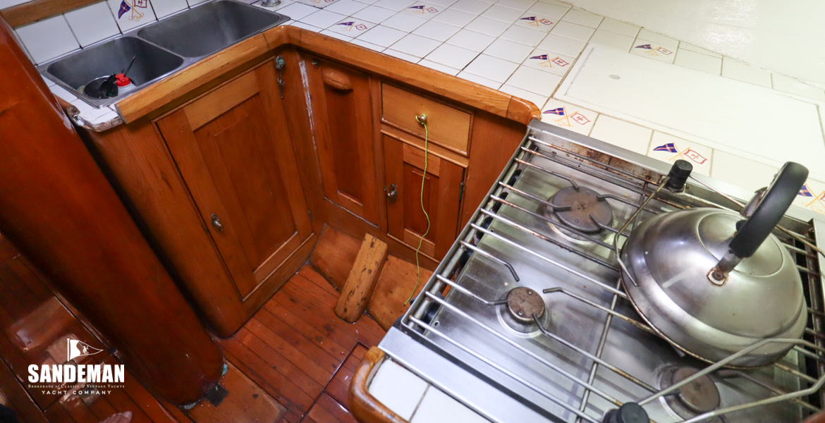 Galley view aft to port