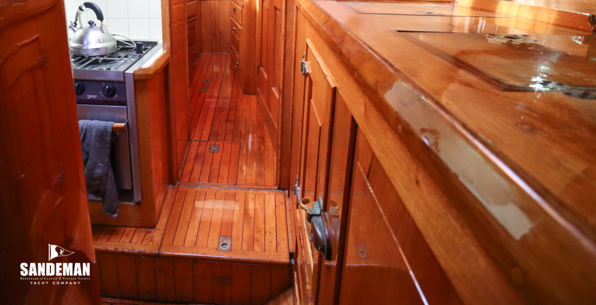 Passage forward to galley