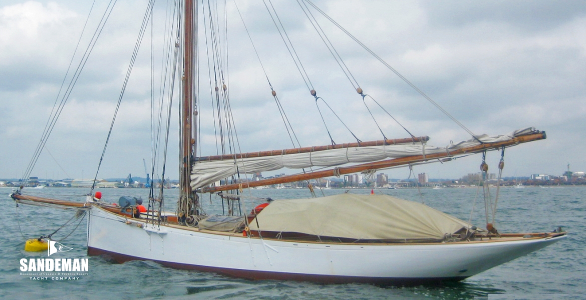 03Portqtrmoored.jpg