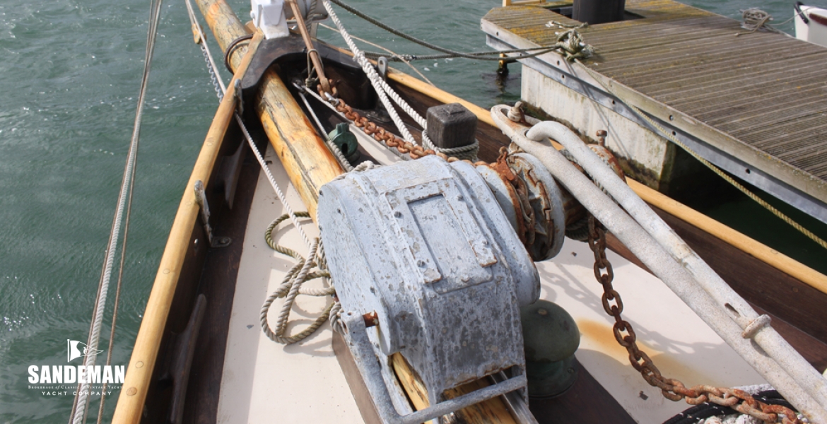 17Foredeck.jpg