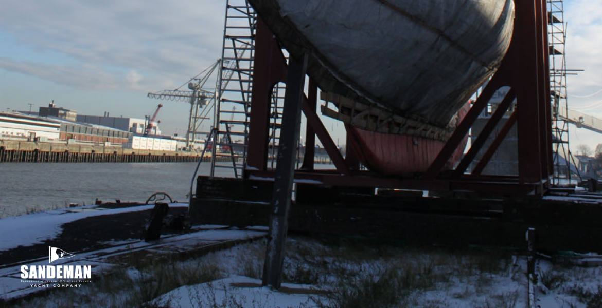 07Ashoreprow.jpg