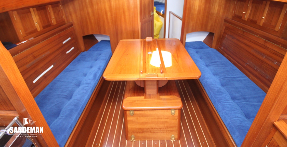 Saloon view fwd