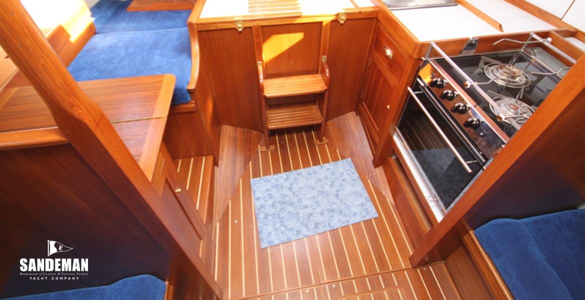 Galley v aft