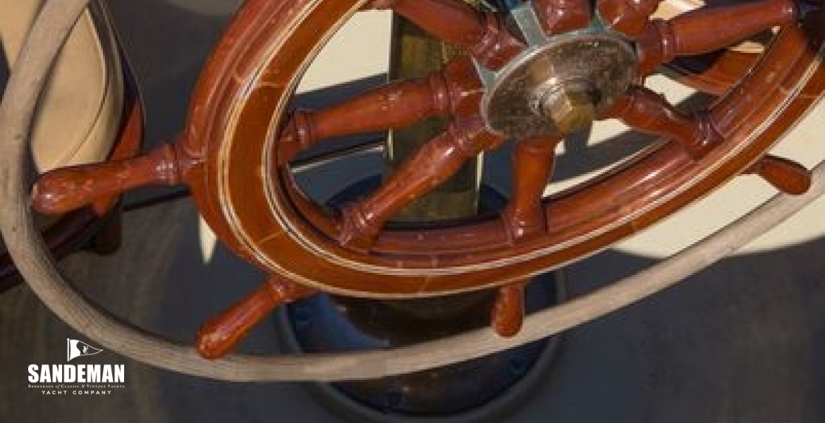 11 Helm