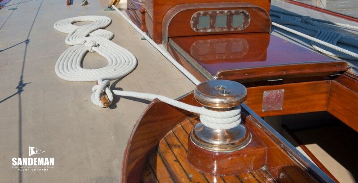13 Port sidedeck