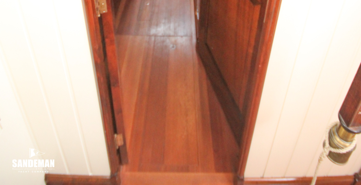 Passage forward to lobby