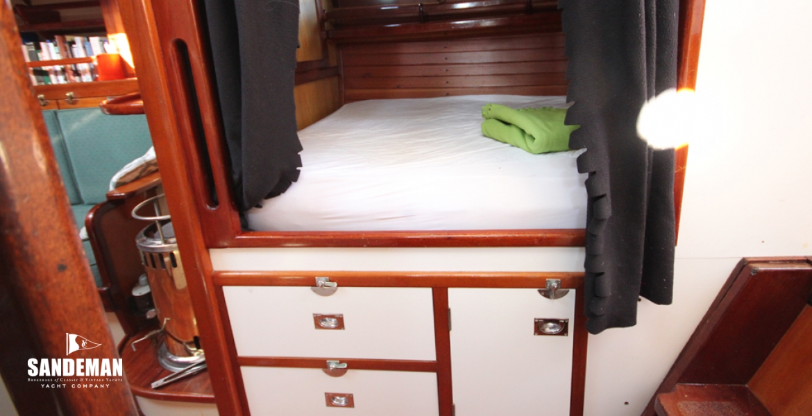 33 Double berth.jpg