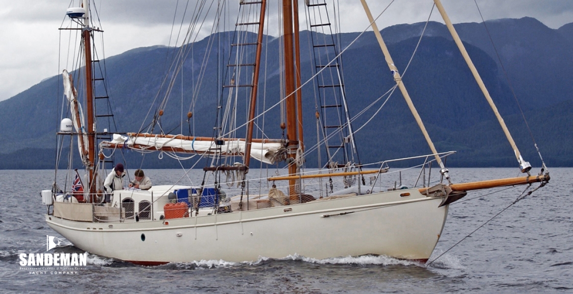 04 Stbd bow.jpg