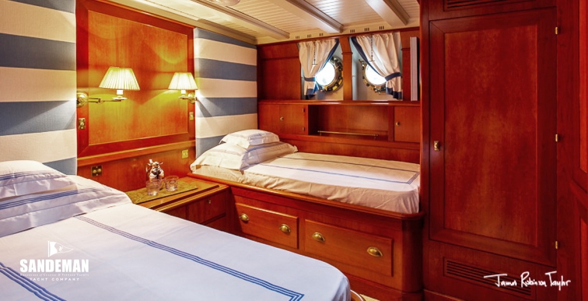 55 Stbd twin cabin