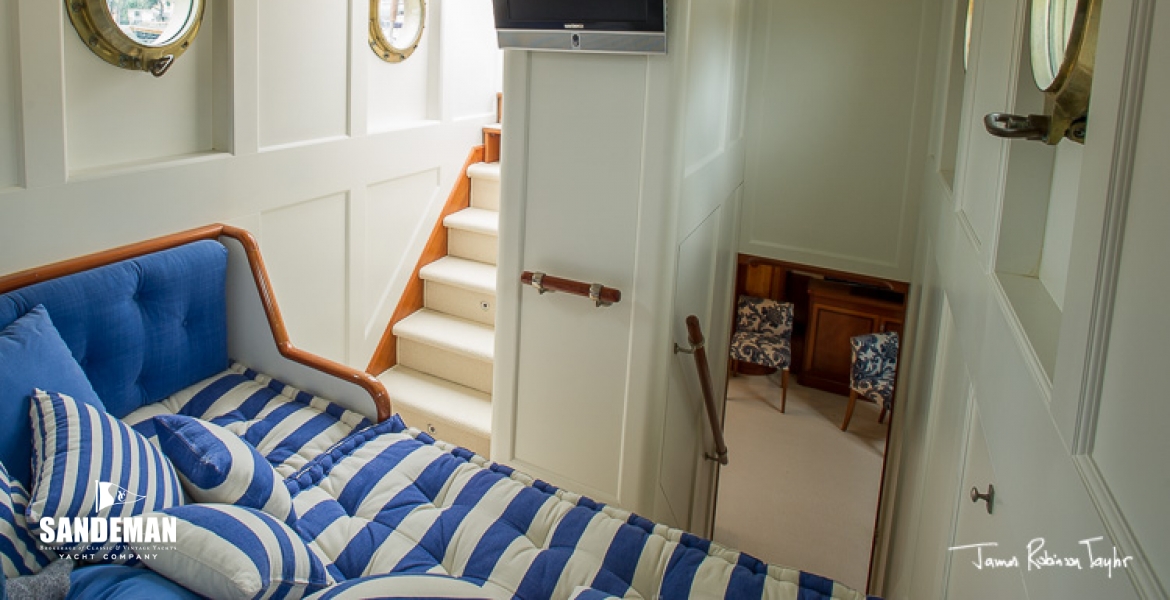 62 Fwd deck house exits