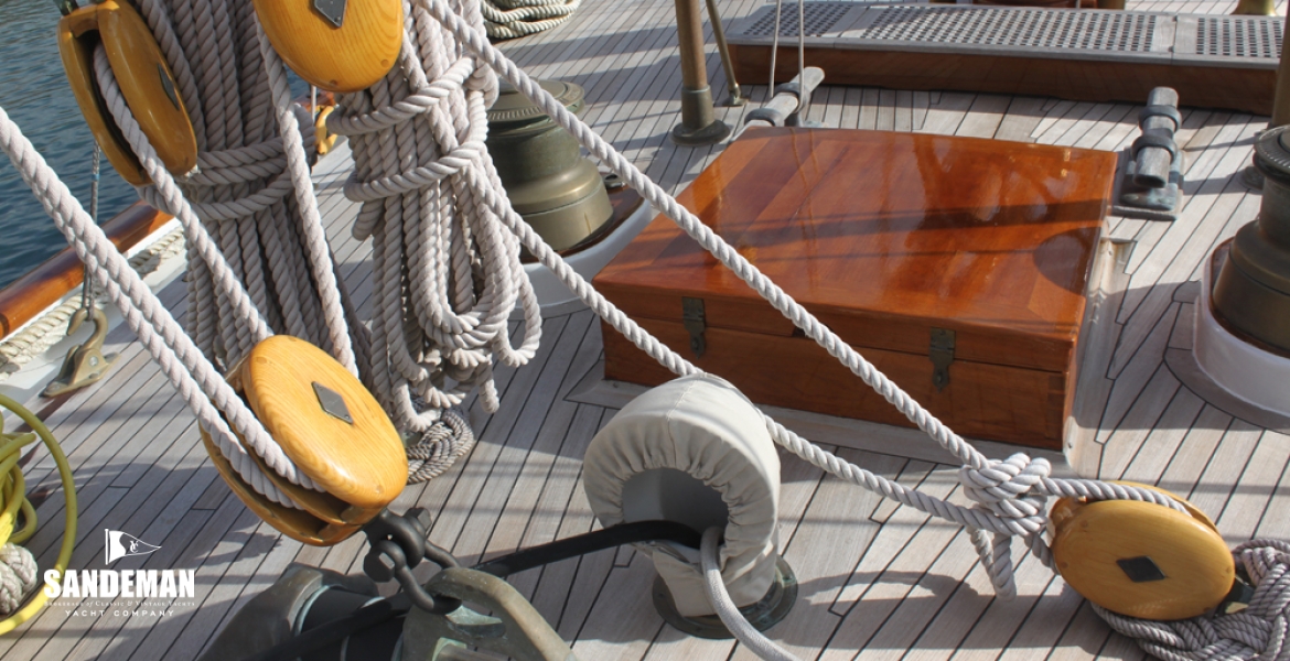 13 Aft deck
