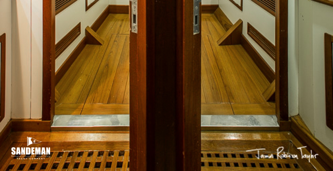 76 Forecabins lower deck