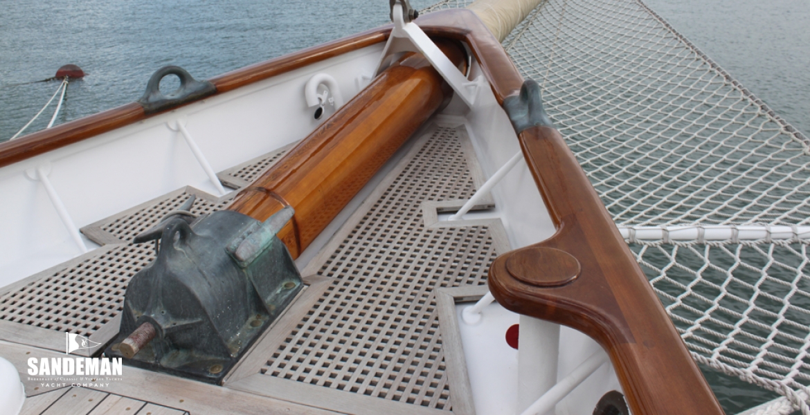 30 Bowsprit