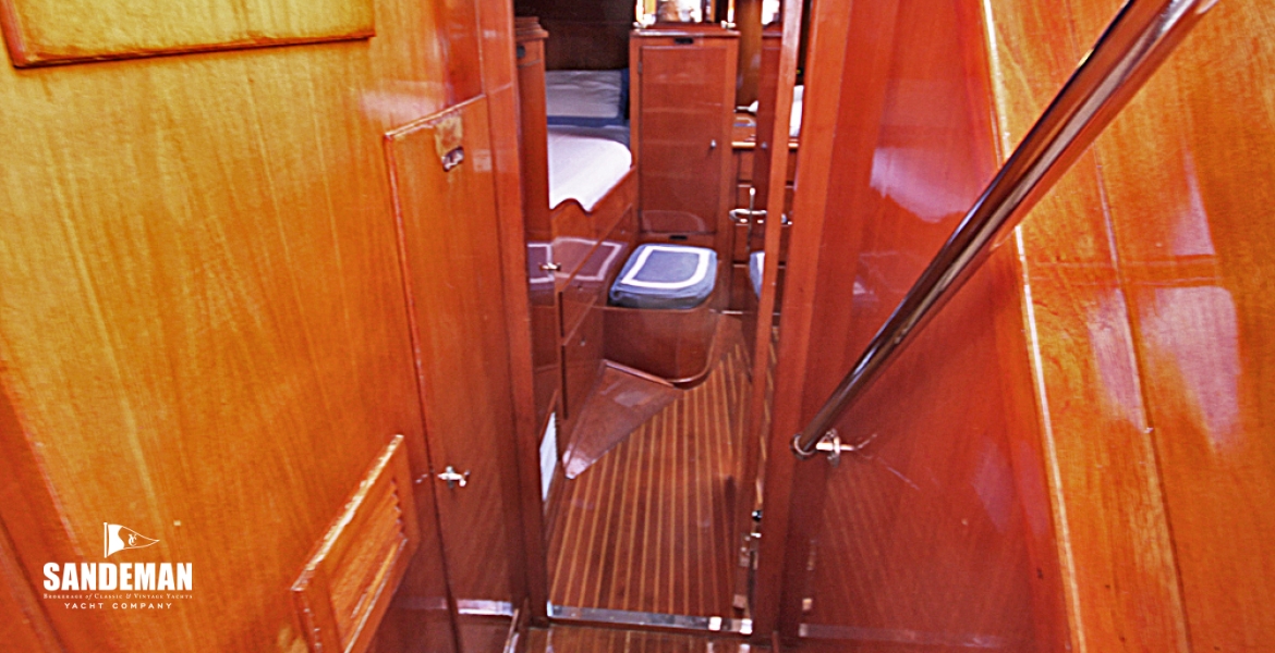 36Stepsdowntoaftcabin.jpg