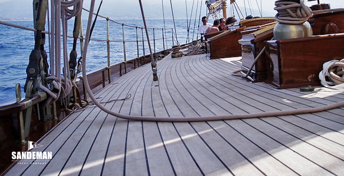 06Sidedeckvaft.jpg