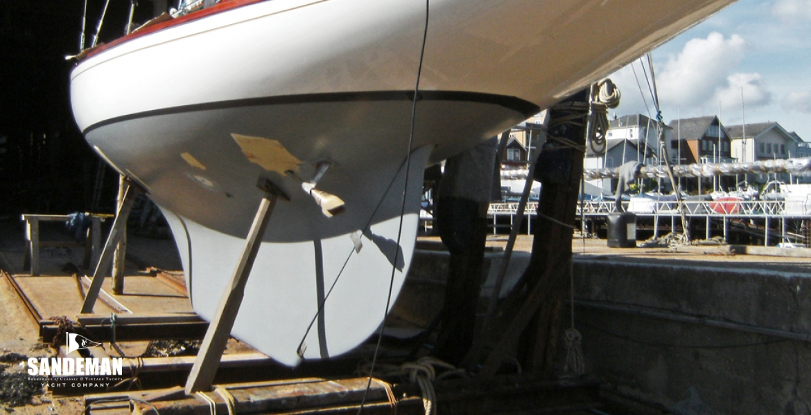 09 Ashore port qtr.jpg