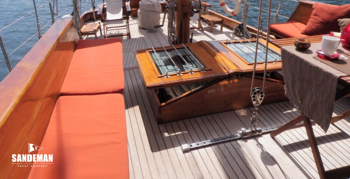 AFT DECK FROM COCKPIT
