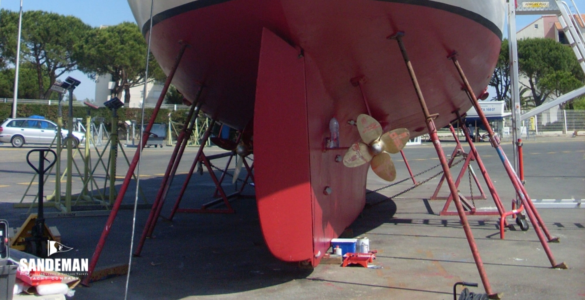 Ashore transom