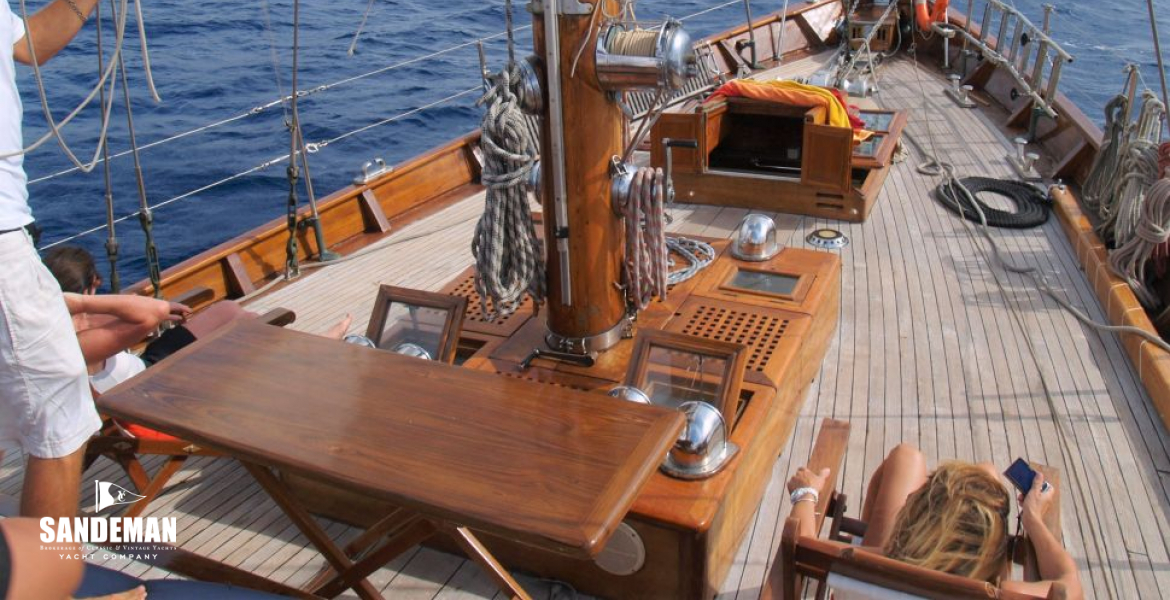 View fwd from deck house