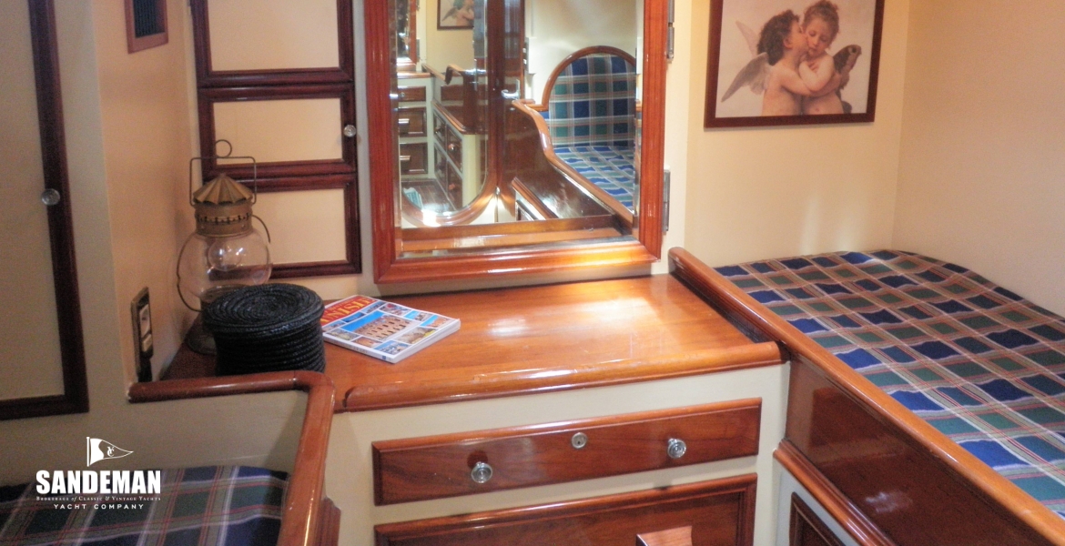 Port aft cabin