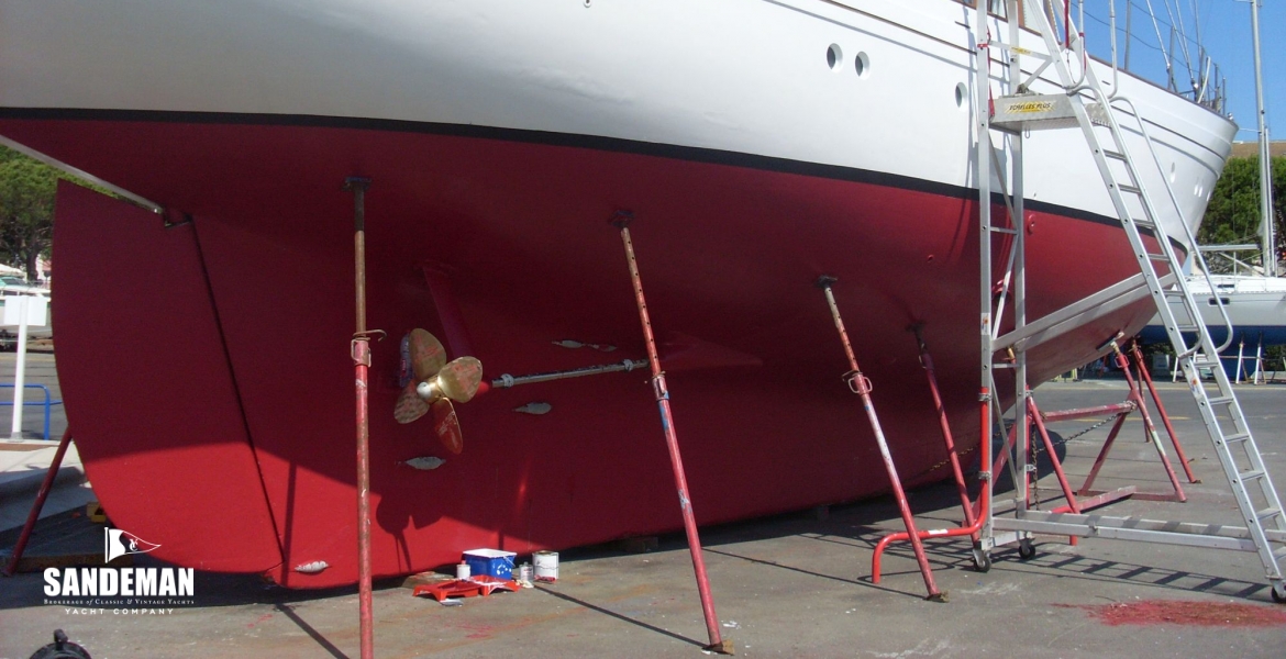 Ashore stbd qtr