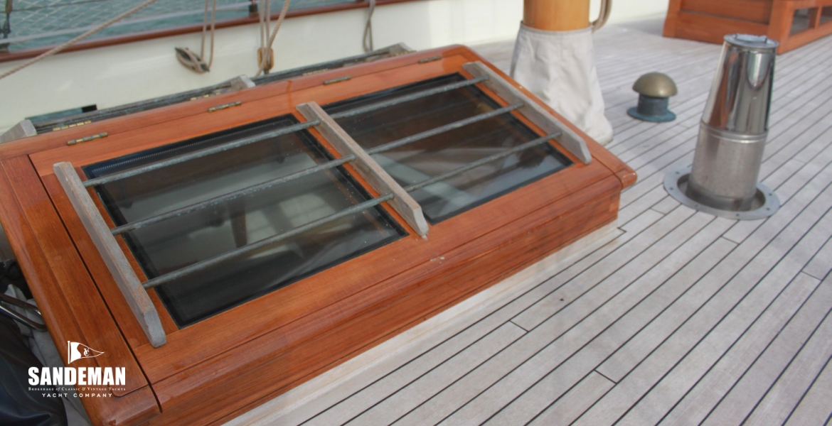 Mid deck skylight