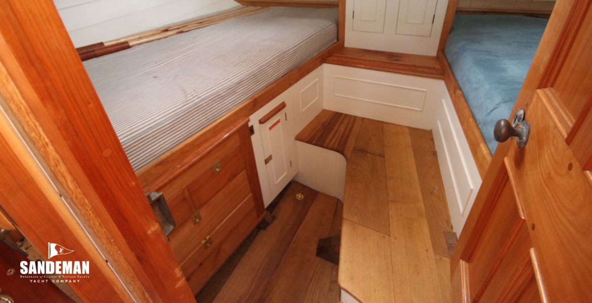 Aft cabin