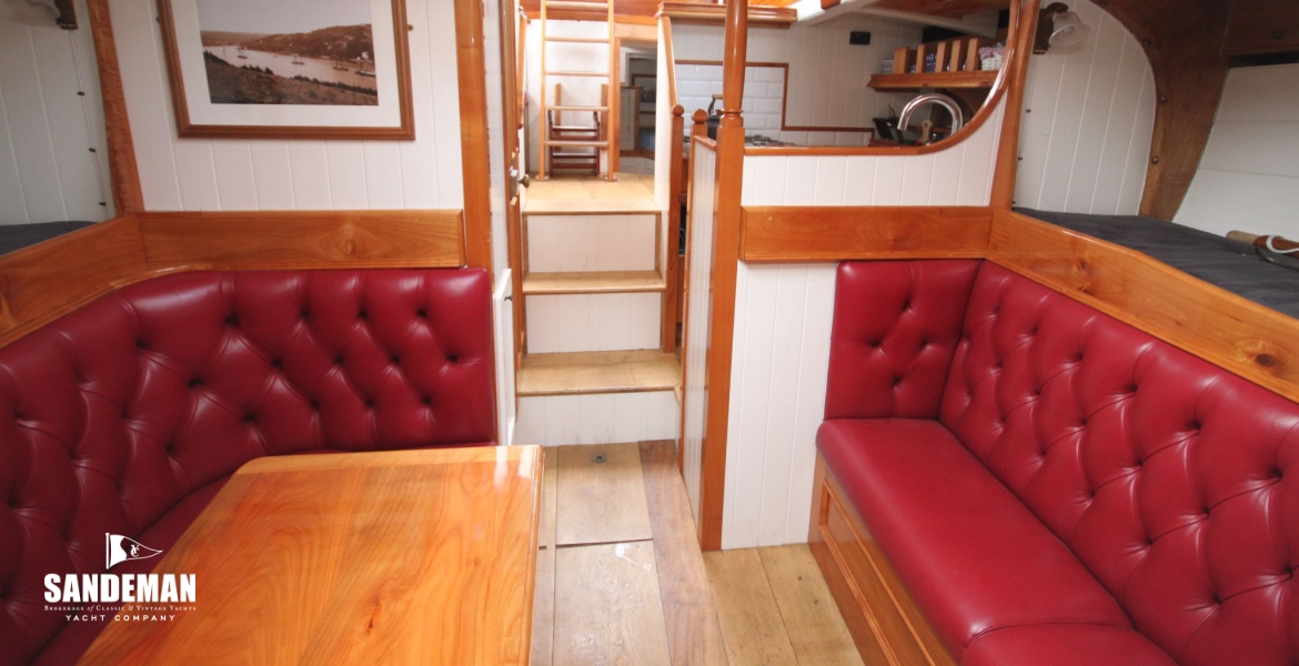 Saloon exit aft