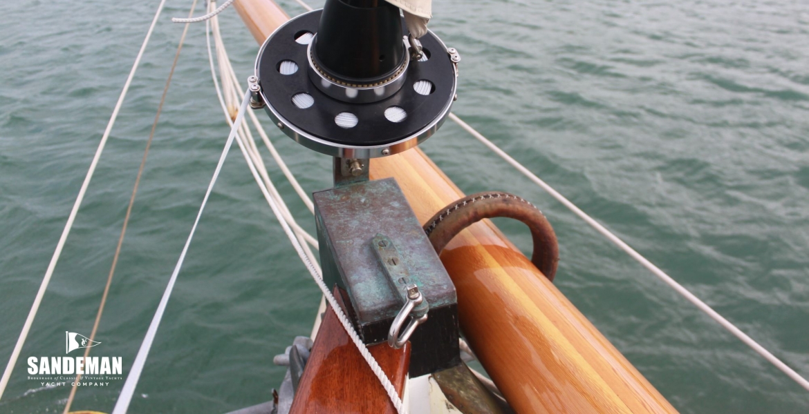 Furler and bowsprit