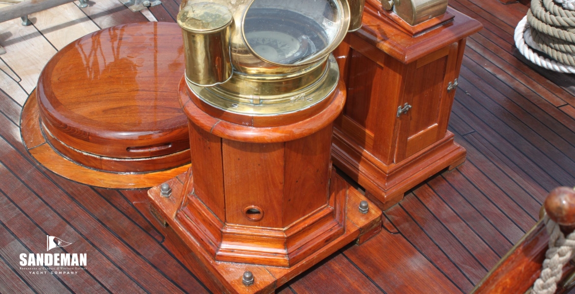 15 Binnacle