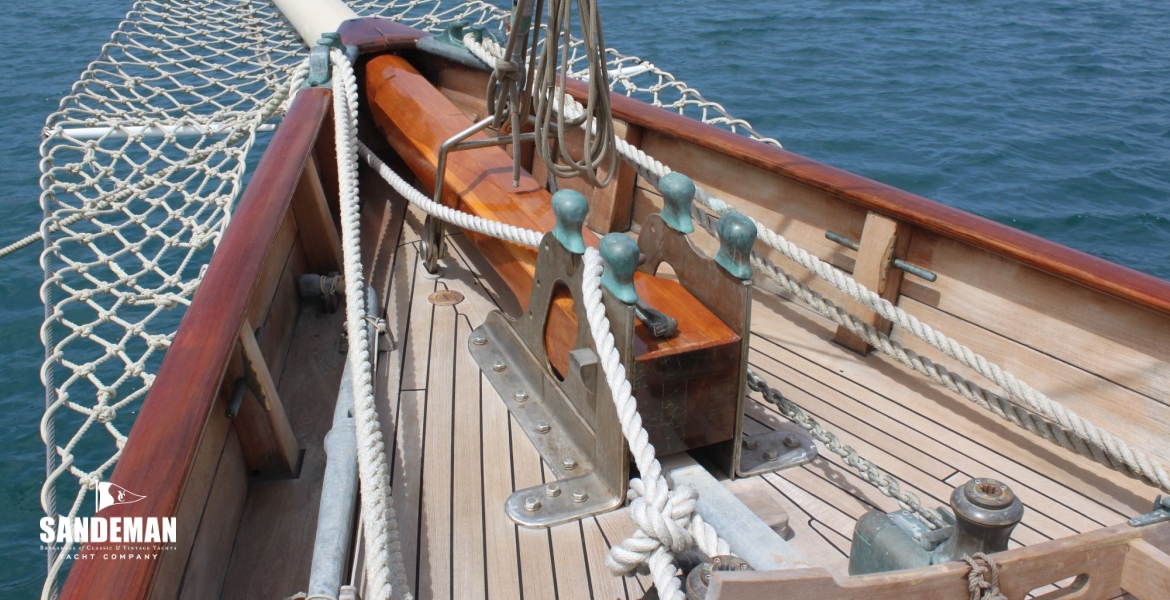 34 Foredeck