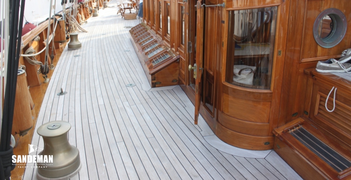 31 Deck house v aft stbd