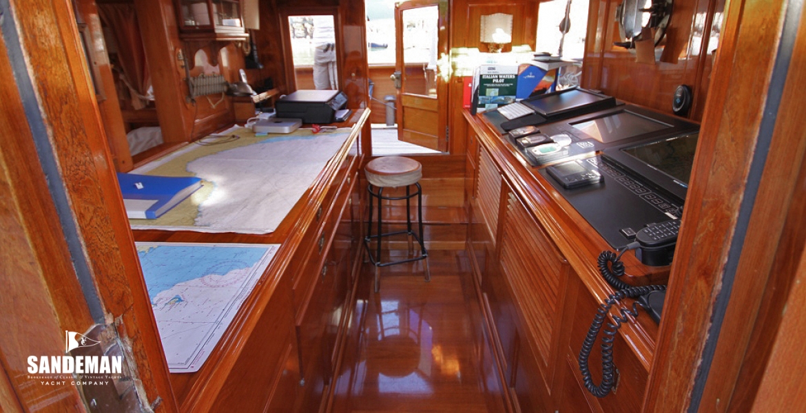29 Pilot house 2