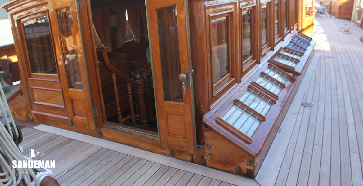 26 Deck house stbd v fwd