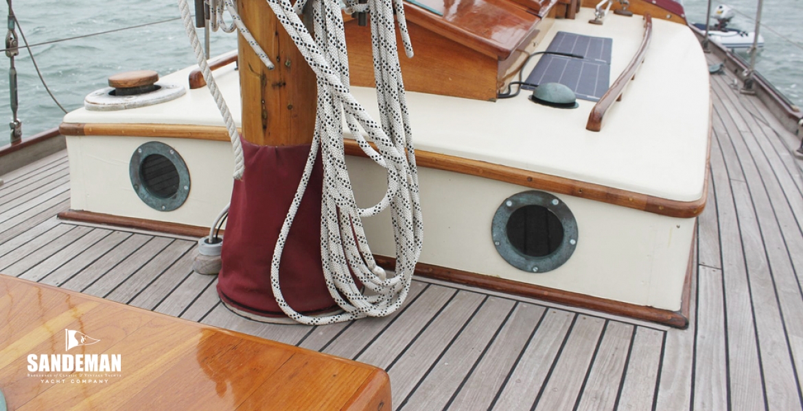 17Foredeckvaft.JPG