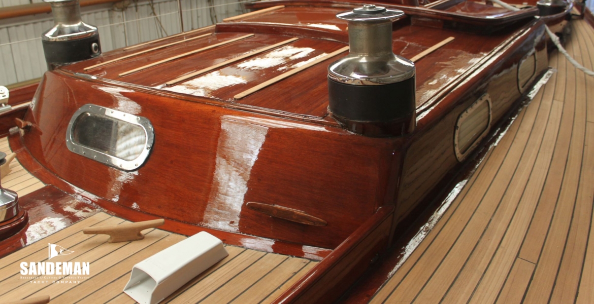18Trunkandsidedeckvaft.JPG