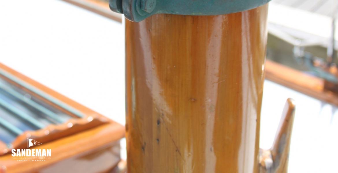 15 Mast detail.JPG