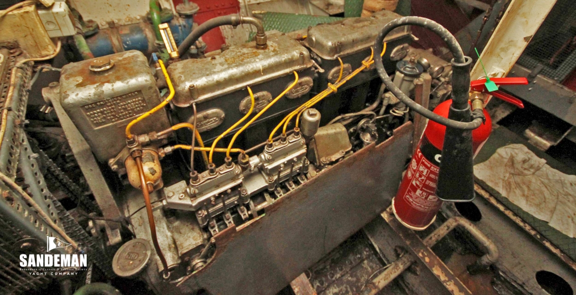 46Enginecloseup.jpg