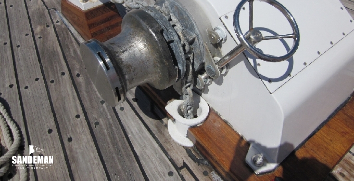 14Windlass.JPG