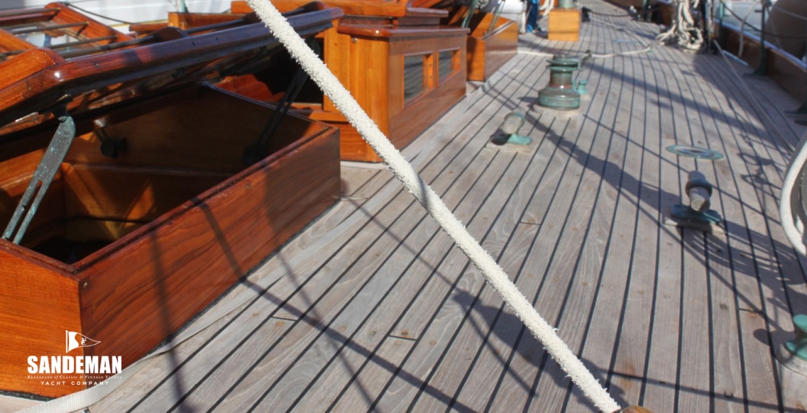 11Stbdsidedeck.JPG