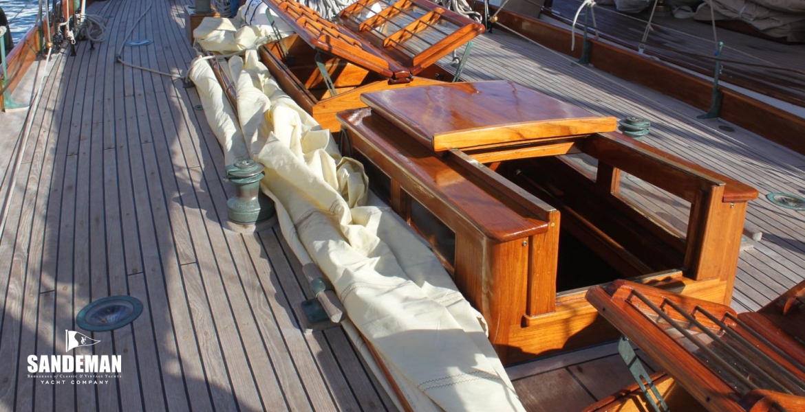 12Portsidedeck.JPG