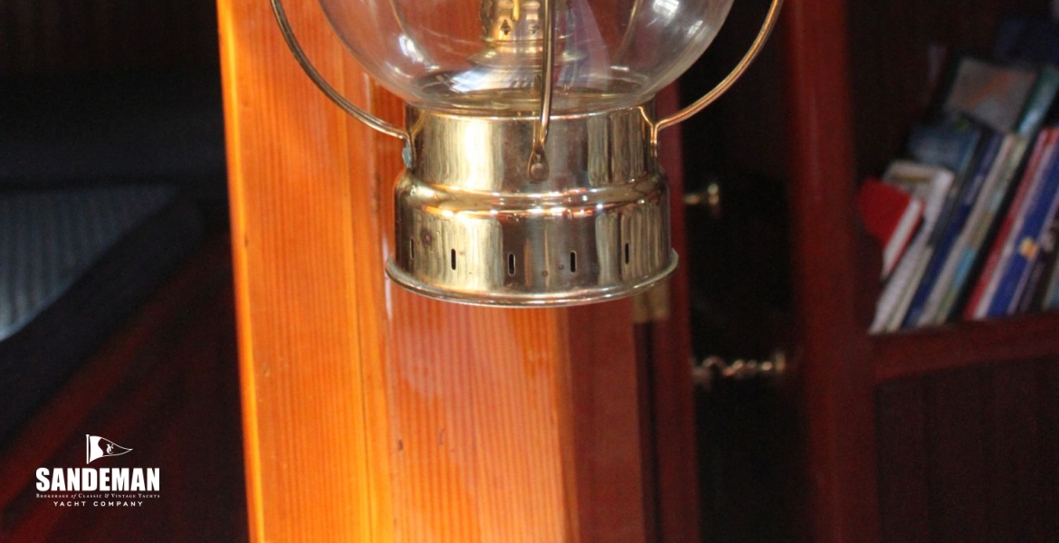 50 Oil lamp